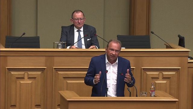 Aktualitéitsstonn "Explosioun Energiepräisser" | CSV смотреть онлайн