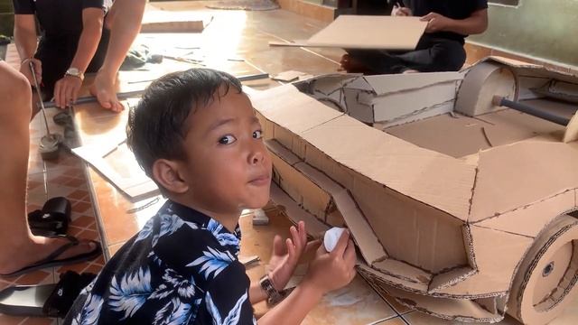 Mobil Lamborghini Dari Kardusnya Rama Besar Banget, Kurang di Cat Aja смотреть онлайн