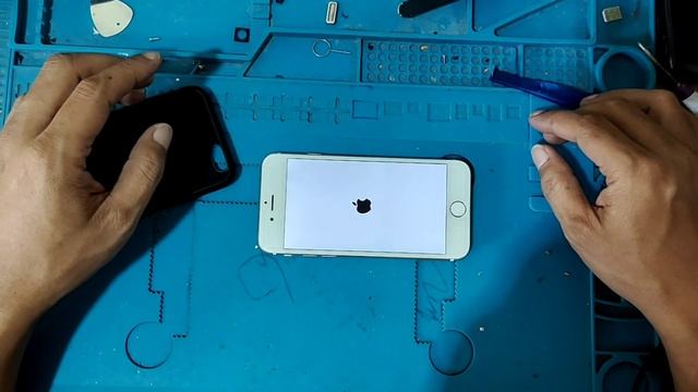 cara buka casing tutup belakang hp iphone 6s apple a1688 смотреть онлайн