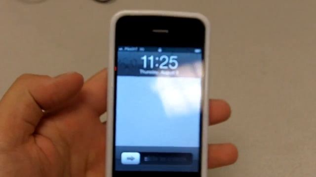 Still waiting for the "White iPhone 4"? смотреть онлайн