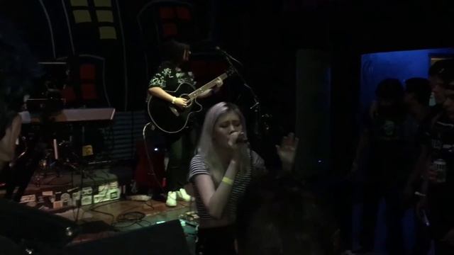 Crimson Apple - Heavy (Tribute to Chester Bennington) смотреть онлайн