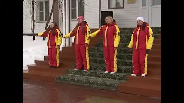 Демонстрация 1 мая 2014 года в  Аксарке (Автор: Жуминова В.А, Кобзева Л.Н.)