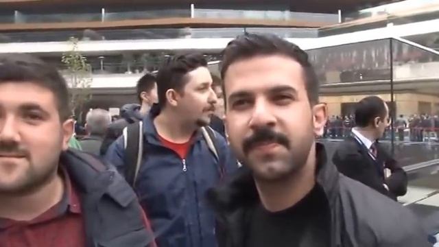Apple Store İstanbul Açılış Videosu смотреть онлайн