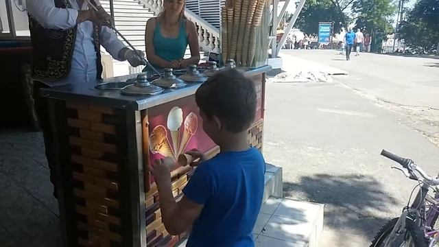 Турецкое мороженое в Аркадии смотреть онлайн