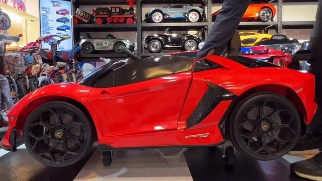 林寶堅尼兒童電動車24v(飄移版) Lamborghini Adventador SVJ 24v Ride-on Drifter #電動車 #rideoncars #旺角家樂坊 смотреть онлайн