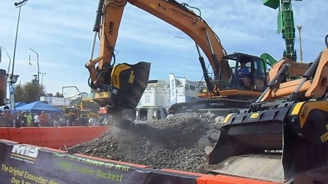 MB Crusher at ConExpo 2014 смотреть онлайн