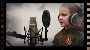 "Три танкиста" Музыка Д. и Дм. Покрасс, слова Б. Ласкина