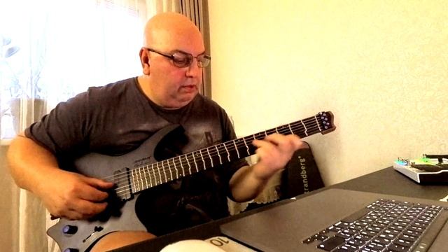 "Swelling Sky"
Интересные вещи происходят в поисках новых звуков.🎸