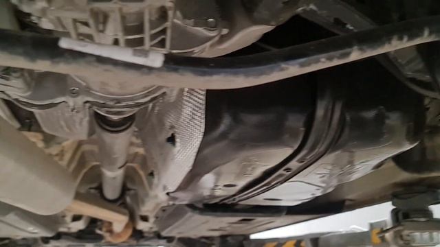 низ машины Exeed RX смотреть онлайн