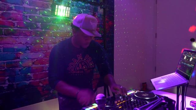 NCT U- 90s Love Remix- Dj Tezzy смотреть онлайн