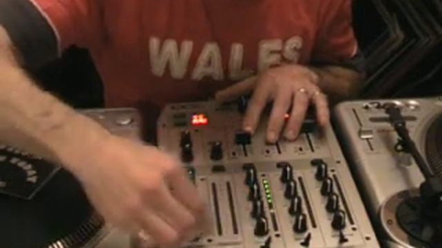 DJ Help, How to get Good audio on your video for youtube. смотреть онлайн