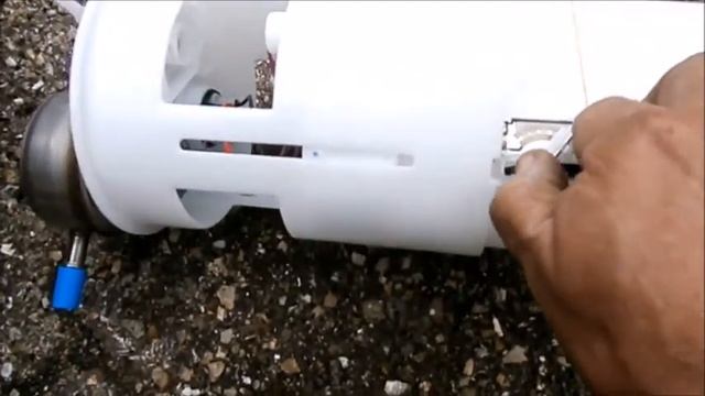 How to replace a fuel pump on a Dodge Ram 1500 смотреть онлайн