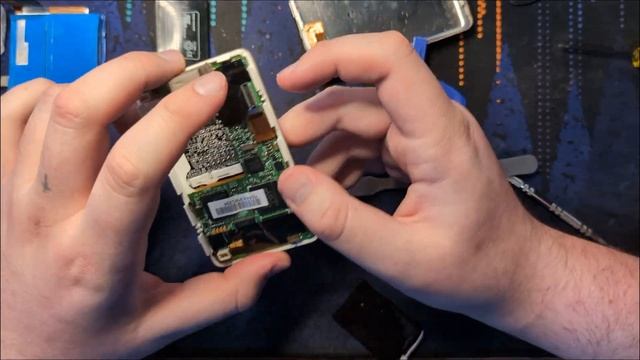 iPod Classic 3rd Gen: iFlash mod and battery replacement смотреть онлайн