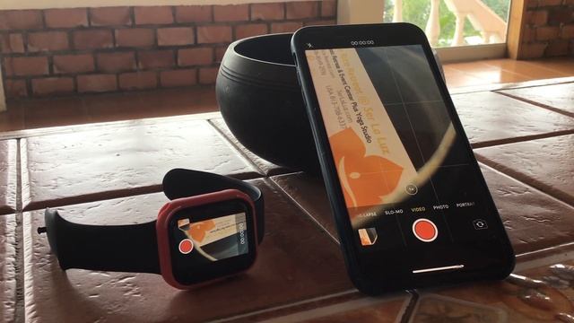 Using Apple Watch Series 4 to record iPhone Video смотреть онлайн