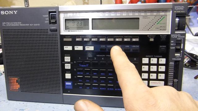 Sony ICF-2001D