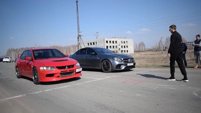 Mercedes-Benz AMG E63S vs BMW X5M vs Mitsubishi Evolution 9 смотреть онлайн