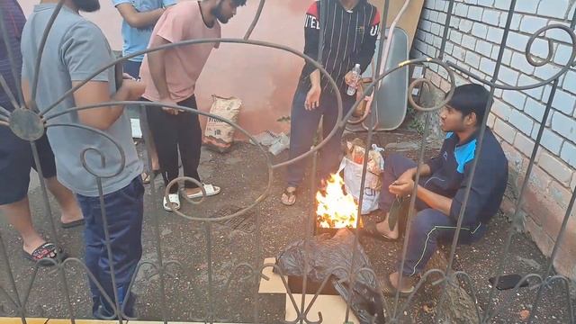 Daily life in Russia|| लिट्टी चोखा Bihar Special Street Food|| Orenburg, Russia. смотреть онлайн