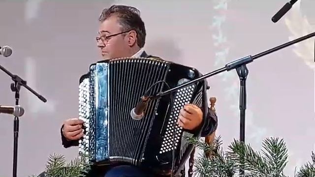 А. НА ЮН КИН "НОВОГОДНЯЯ УВЕРТЮРА" исполняет РОМАН ЖБАНОВ смотреть онлайн