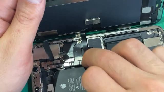 iPhone XS ディスプレイ画面TFT割れにくい弾力ガラス交換修理店 смотреть онлайн