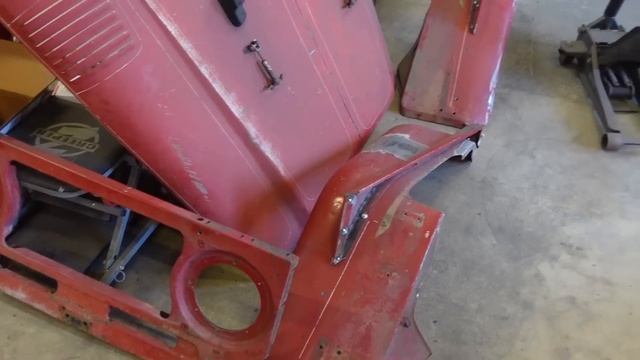 Getting the FJ40 Ready For Paint! смотреть онлайн