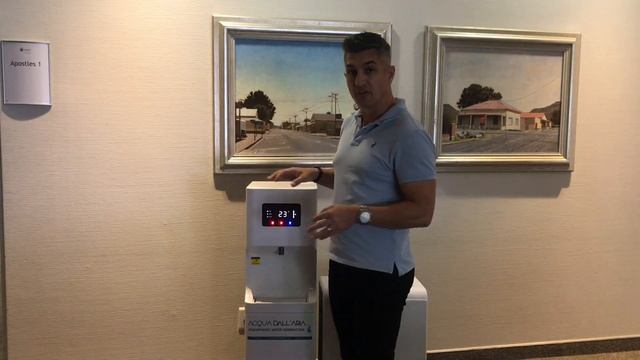 Acqua Dall 'Aria 70 Litre Atmospheric Water Generator - Operation, Servicing and Warranty смотреть онлайн