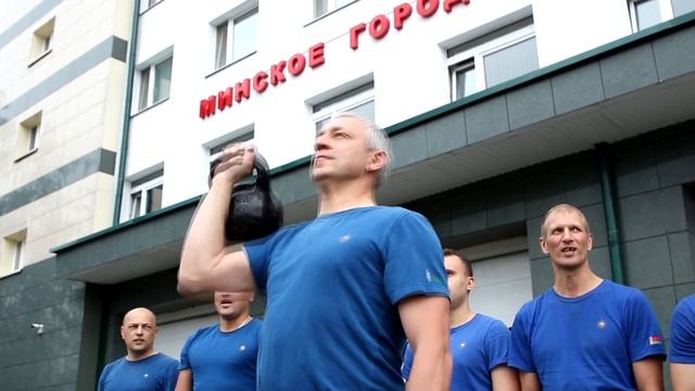 "Гиревая эстафета" прошлась по столичному гарнизону МЧС смотреть онлайн