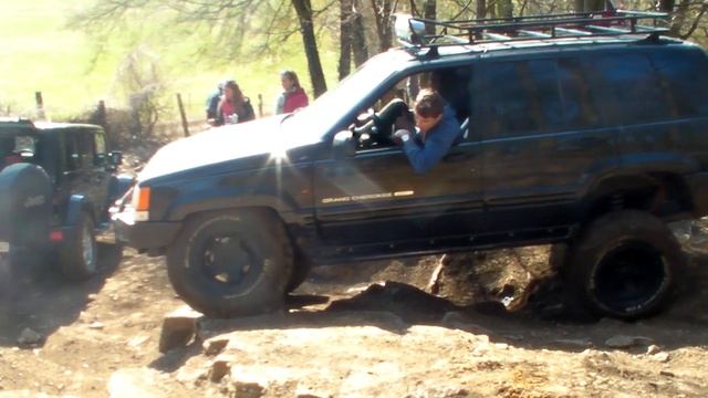 jeep grand cherokee 5.9 vs landrover at bilstain смотреть онлайн
