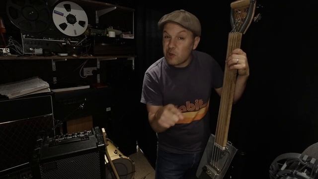 Using a Loop Pedal смотреть онлайн