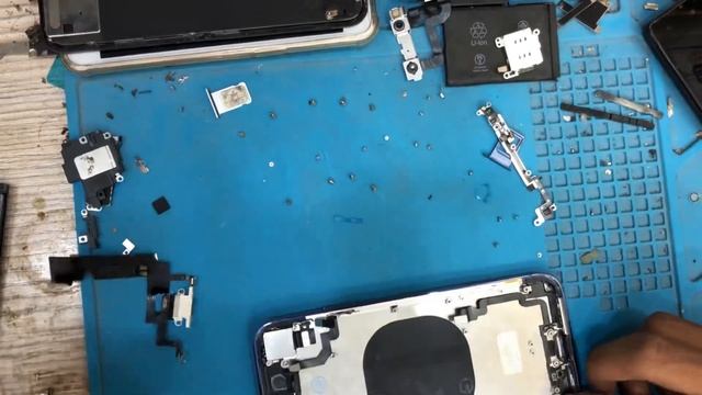 iPhone Xr Convert into 13 pro at irepair service store in karachi смотреть онлайн