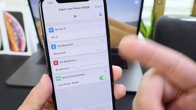 How to Enable Super Low Power Mode in iOS 12 Siri Shortcut смотреть онлайн