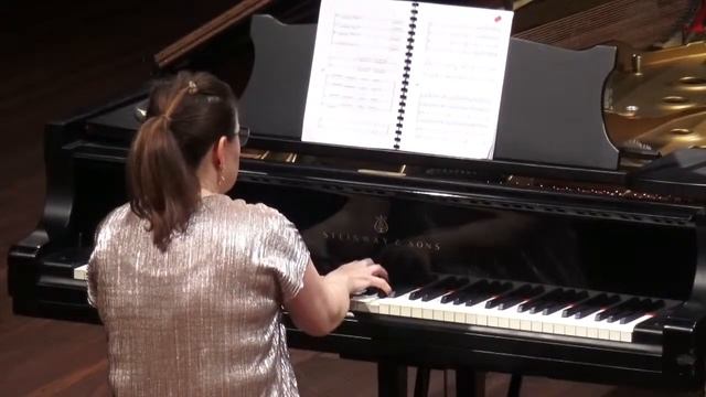 GILLIAN WHITEHEAD still, echoing смотреть онлайн