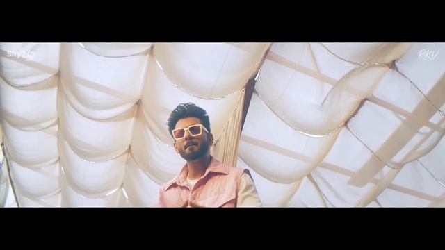 NAUGHTY BALAM | RAHUL VAIDYA RKV,NYRRAA M BANERJI, MELLOW D, JAVED MOHSIN, RAJIT DEV, NIKHITA GANDH смотреть онлайн