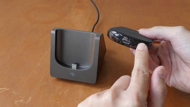 Pitaka MagEZ Slider 2: Huge Convenience to iPhone users смотреть онлайн