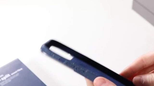 UNBOXING OUR BRAND NEW SPLIT WOOD FIBRE CASE FOR THE IPHONE 12 RANGE | atom studios смотреть онлайн