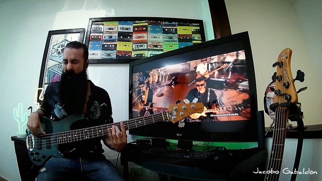 Jacobo Gabaldón - Jaguar house (Illya Kuryaki & the Valderramas) bass cover. смотреть онлайн