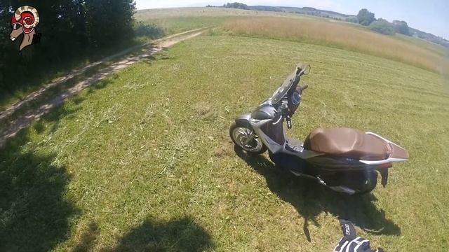 Dinge die ich NICHT an meinem Roller mag! (Piaggio Medley 125) │[English subtitels] смотреть онлайн