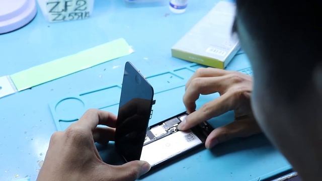 Thay pin iPhone 5 - Pin Pisen tại Viettopcare смотреть онлайн