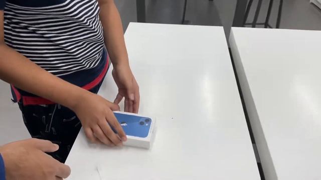 iPhone 13 Unboxing | Blue💙😍 | Apple смотреть онлайн