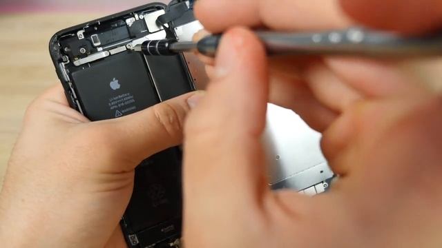 Tap Your Apple Logo To Make It Glow! How To on iPhone 7 !! смотреть онлайн