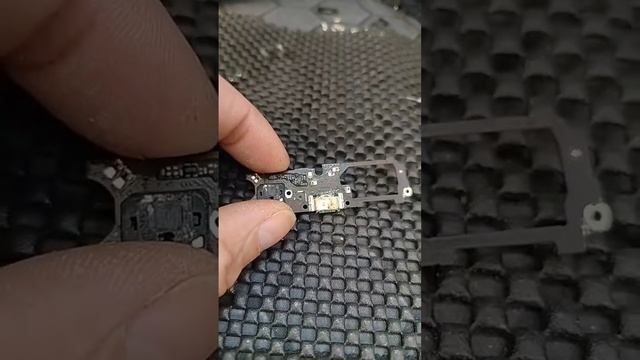 Почему чаще всего не заряжается телефон смотреть онлайн