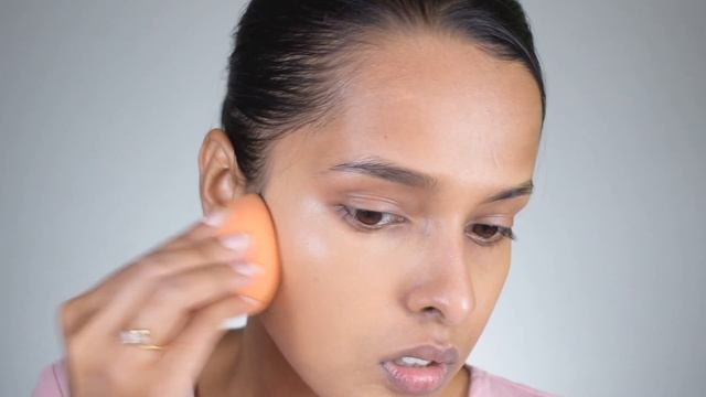 Top 5 Favourite Foundations (Indian/Medium/Brown Skintone) смотреть онлайн