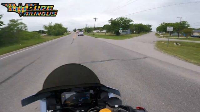 Suzuki GSX-R1000R vs Carbon Ducati | MotoGp Austin 2023 with Tonit Team Ep.1 смотреть онлайн