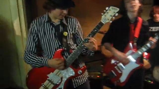 A-Fid Playing Apple Tree смотреть онлайн