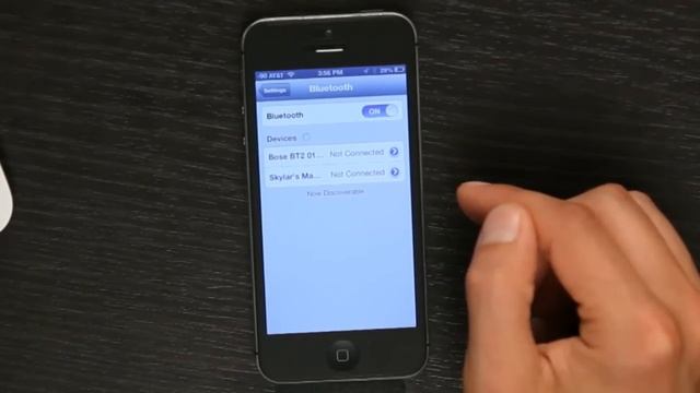 How to Connect a Bluetooth iPhone to a Mac : Tech Yeah! смотреть онлайн