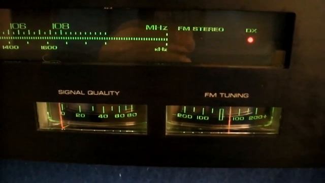 Yamaha T-1 Natural Sound Tuner - Intro And Test смотреть онлайн