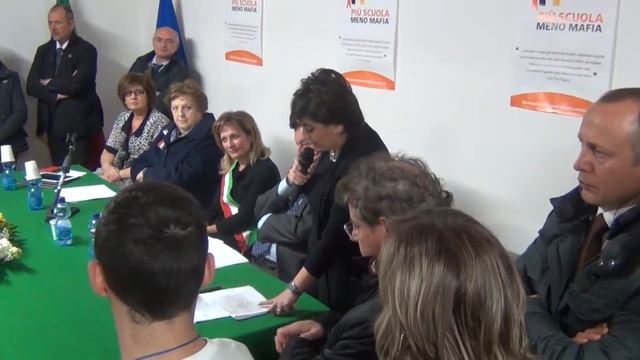 Ministro dell'Interno Cancellieri e dell'Istruzione Profumo a Corigliano смотреть онлайн