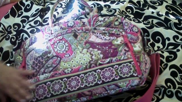 Vera Bradley Laptop Metropolitan in Very Berry Paisley смотреть онлайн