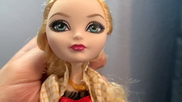 Ever After High Apple White смотреть онлайн
