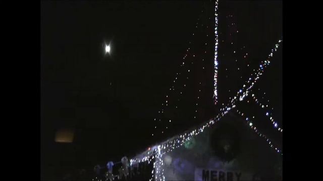 Awesome Christmas Lights Display - Little Drummer Boy by Toby Mac смотреть онлайн