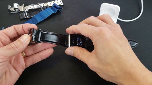 MAPUCE Leather Replacement Apple Watch Band Series 1,2,3,4 (42/44MM) смотреть онлайн